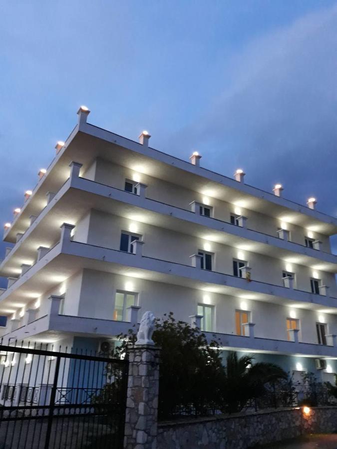 Mihalis Apartments هيماري المظهر الخارجي الصورة